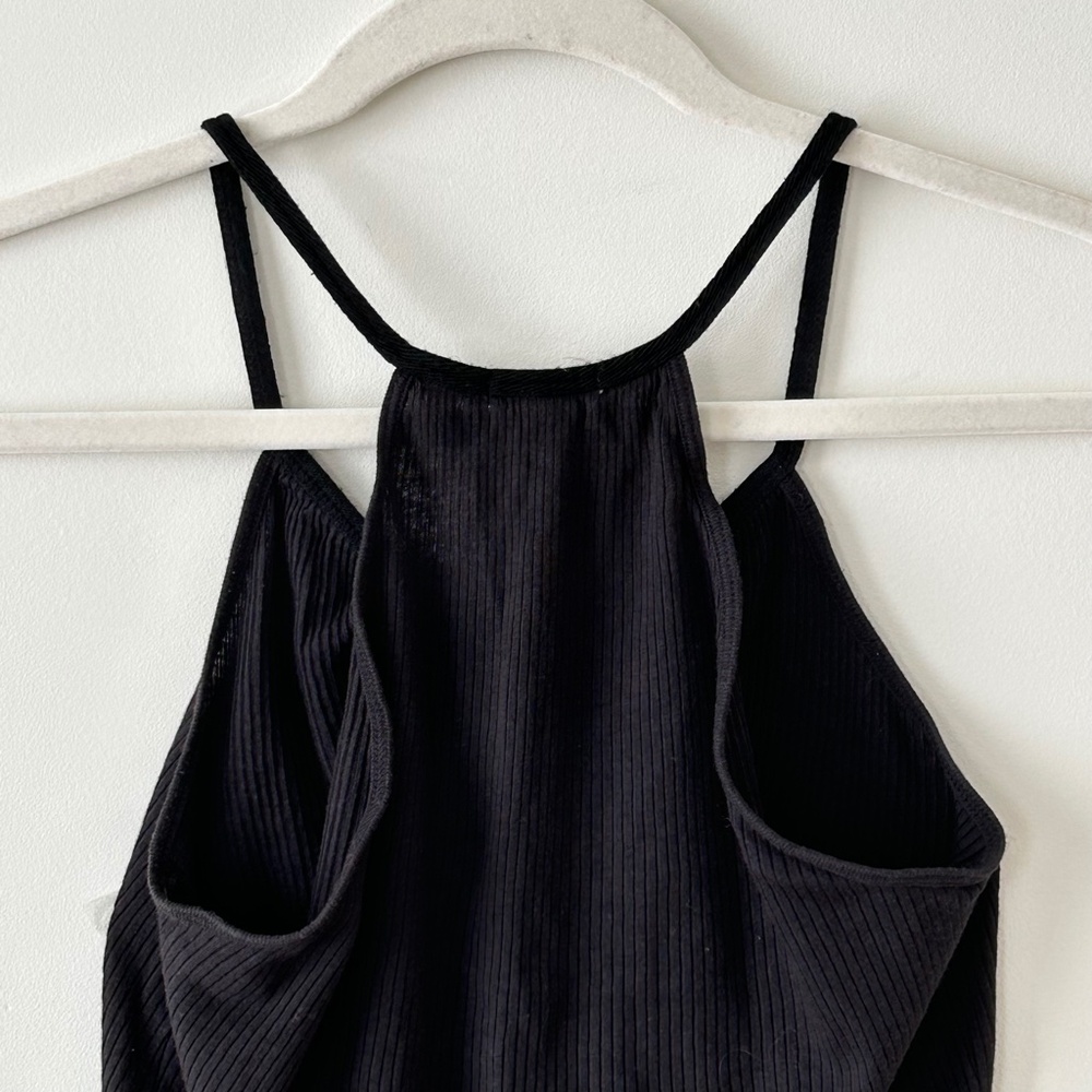 GENER R A Black Ribbed Halter Tank Top - Picture 9 of 12